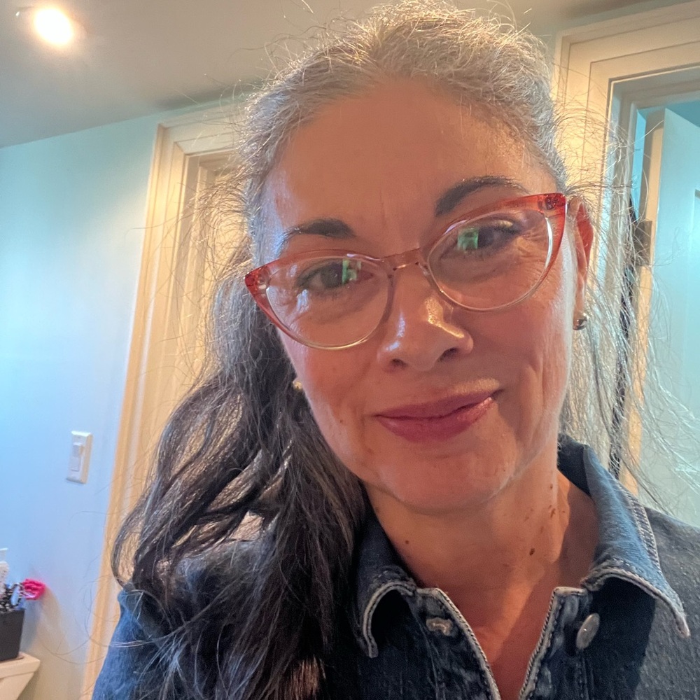 Meet your Posher, Gina